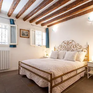 Apartamento San Giacomo Pied-a-terre House, Venecia
